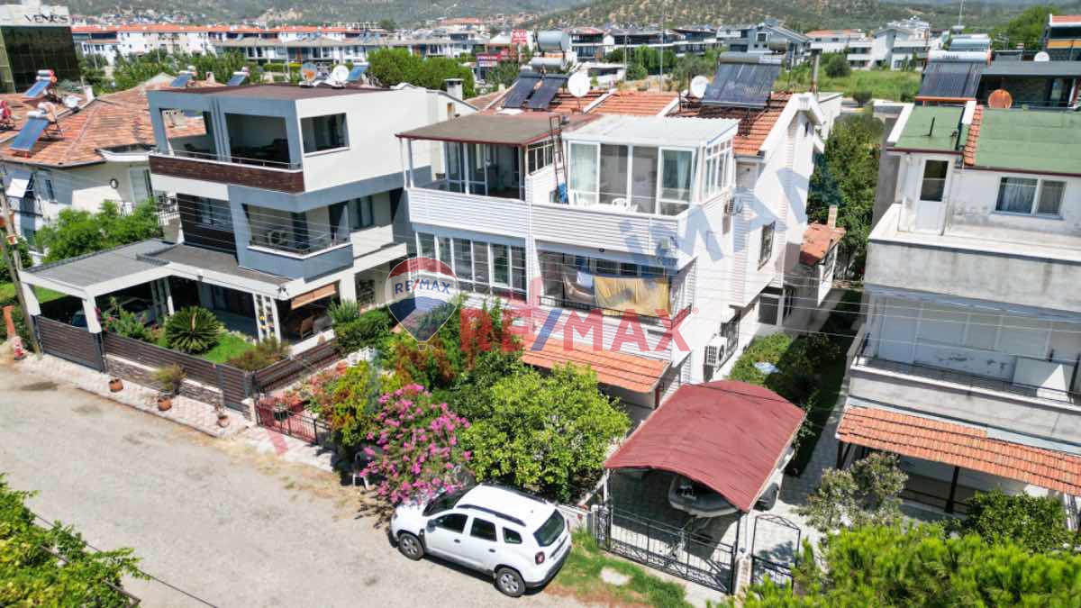 GÜRE  CUMHURIYET MAH. SATILIK DENİZE ÇOK YAKIN 4+1 TRIPLEKS VİLLA