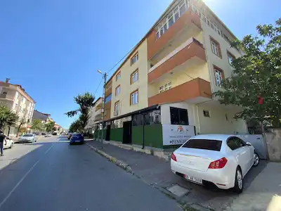 PENDIK AHMET YESEVI MAHALLESINDE CADDE ÜZERI SATILIK DÜKKAN