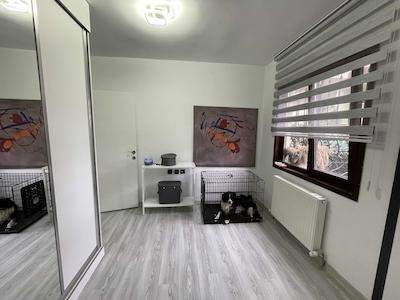 ACİL ÖZDEBİRLİK SİTESİNDE YATIRIMLIK 4 KATLI MÜSTAKİL VİLLA