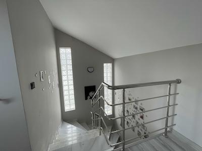 ACİL ÖZDEBİRLİK SİTESİNDE YATIRIMLIK 4 KATLI MÜSTAKİL VİLLA