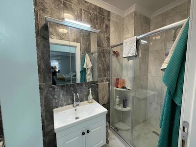 ACİL ÖZDEBİRLİK SİTESİNDE YATIRIMLIK 4 KATLI MÜSTAKİL VİLLA