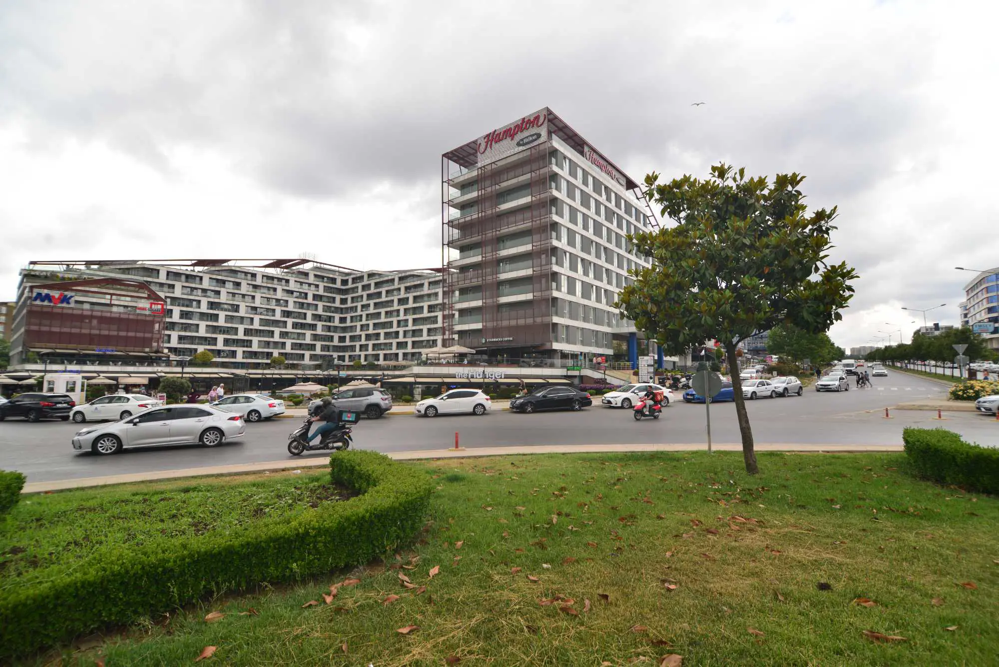 KURTKÖY MVK WORK SQUARE DE KLİMALI BALKONLU SATILIK 2+1 DAİRE