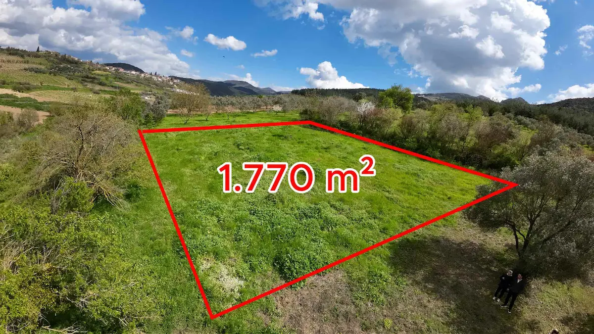 REMAX SOFT BARIŞ BAŞOL'DAN GEYVE SAFİBEY'DE SATILIK 1.770 M2 TARLA
