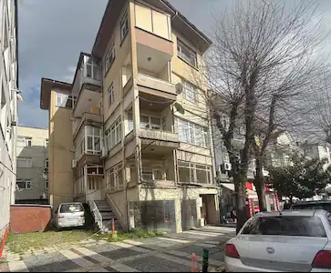 RE/MAX AY MERKEZİ KONUMDA 145 M2 3+1 DAİRE
