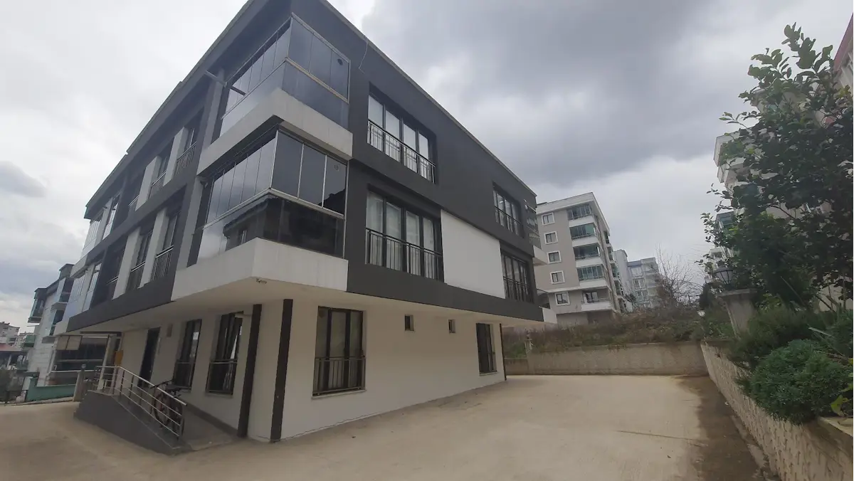 ESKİ FIRIN ARKASINDA FULL EŞYALI KİRACILI SATILIK 1+1 DAİRE