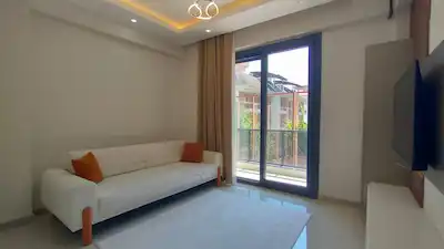 ÜNİVERSİTEYE YÜRÜME MESAFESİ FULL SIFIR EŞYALI GENİŞ 2+1 APART