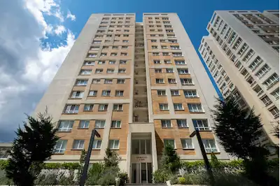 TUZLA AYDINLI LOKUM EVLER SİTESİ’NDE SATILIK 2,5+1 DAİRE