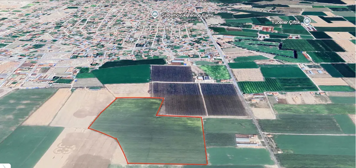 KAYSERİ DEVELİ SİNDELHÖYÜK’TE MÜSTAKİL TAPULU 70.486 M2 VERİMLİ TARLA