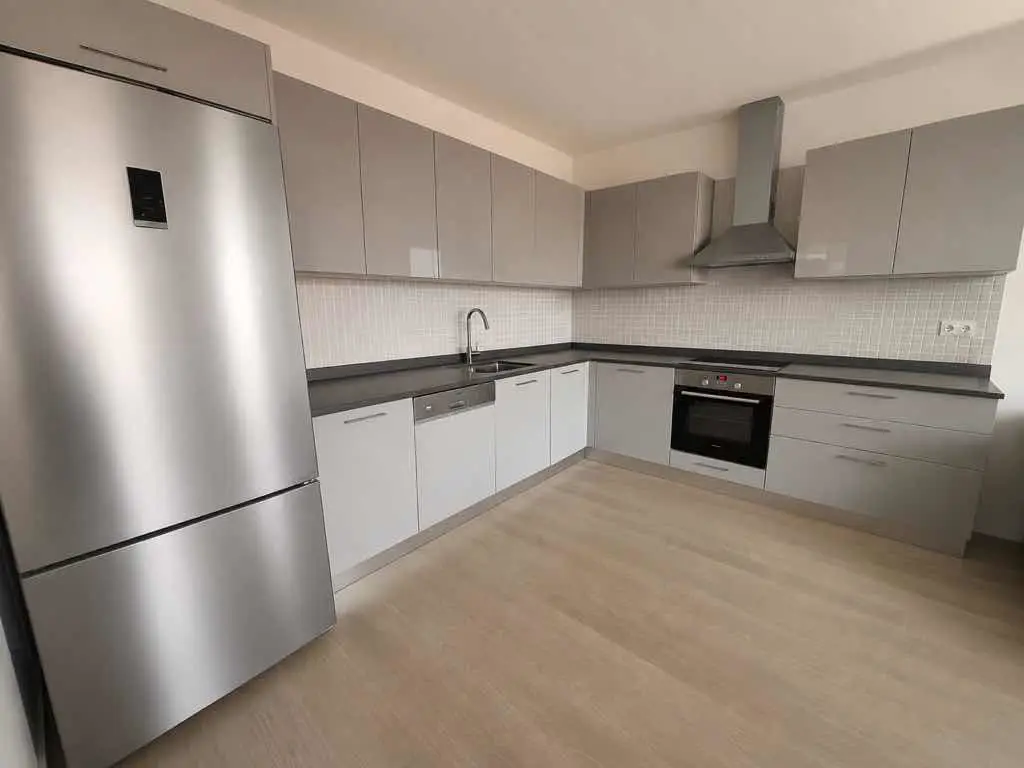 KARTAL MANZARA ADALAR BALKONLU GENİŞ 1+1 SATILIK 3
