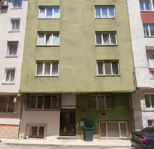 REMAX BEYAZ ELMASBAHÇELER'DE MERKEZİ KONUMDA 2+1 KİRALIK  DAİRE