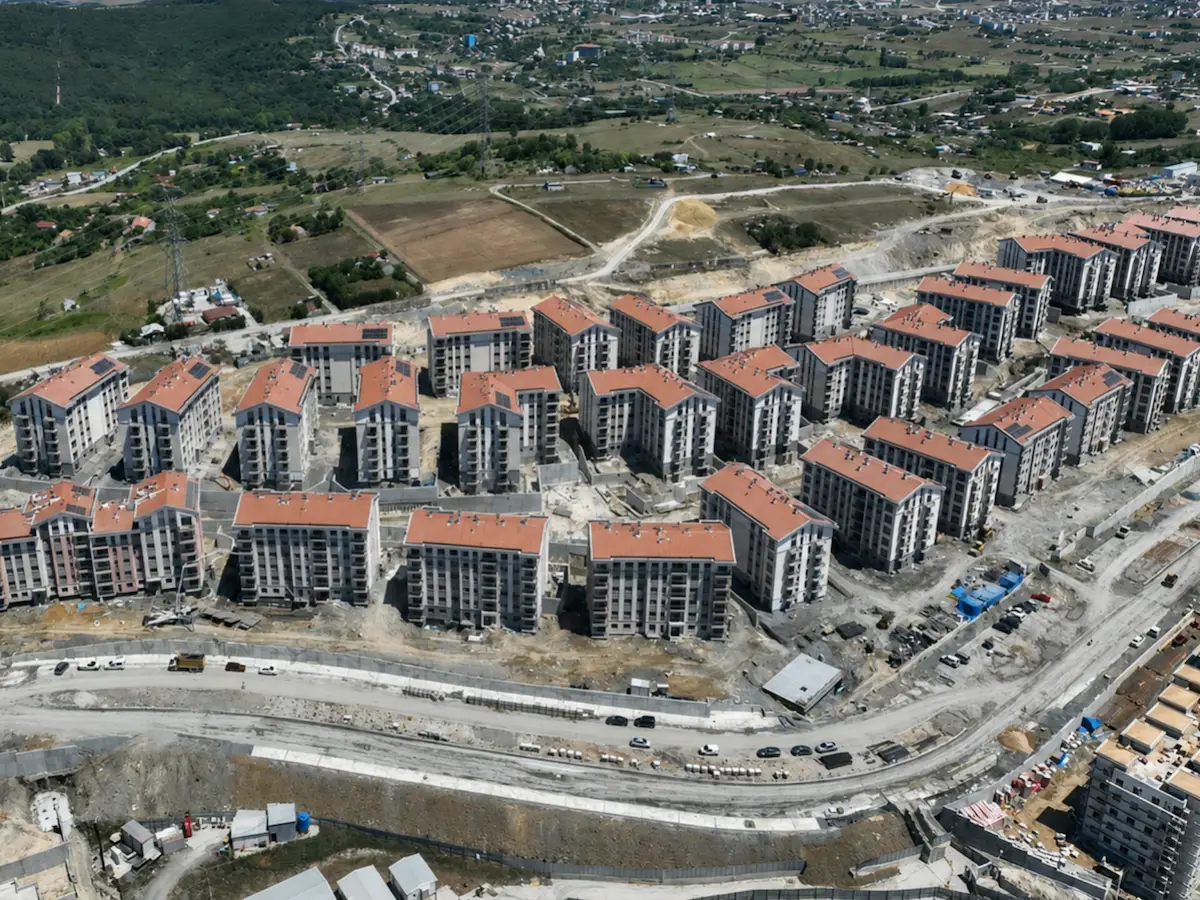 EMLAK KONUT & THY İŞ BİRLİĞİYLE YENİ ŞEHİR EVLERİ ARNAVUTKÖY