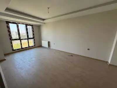 REMAX'TAN MAHMUTBEY'DE KIRALIK 2+1 SIFIR SITE DAIRESI
