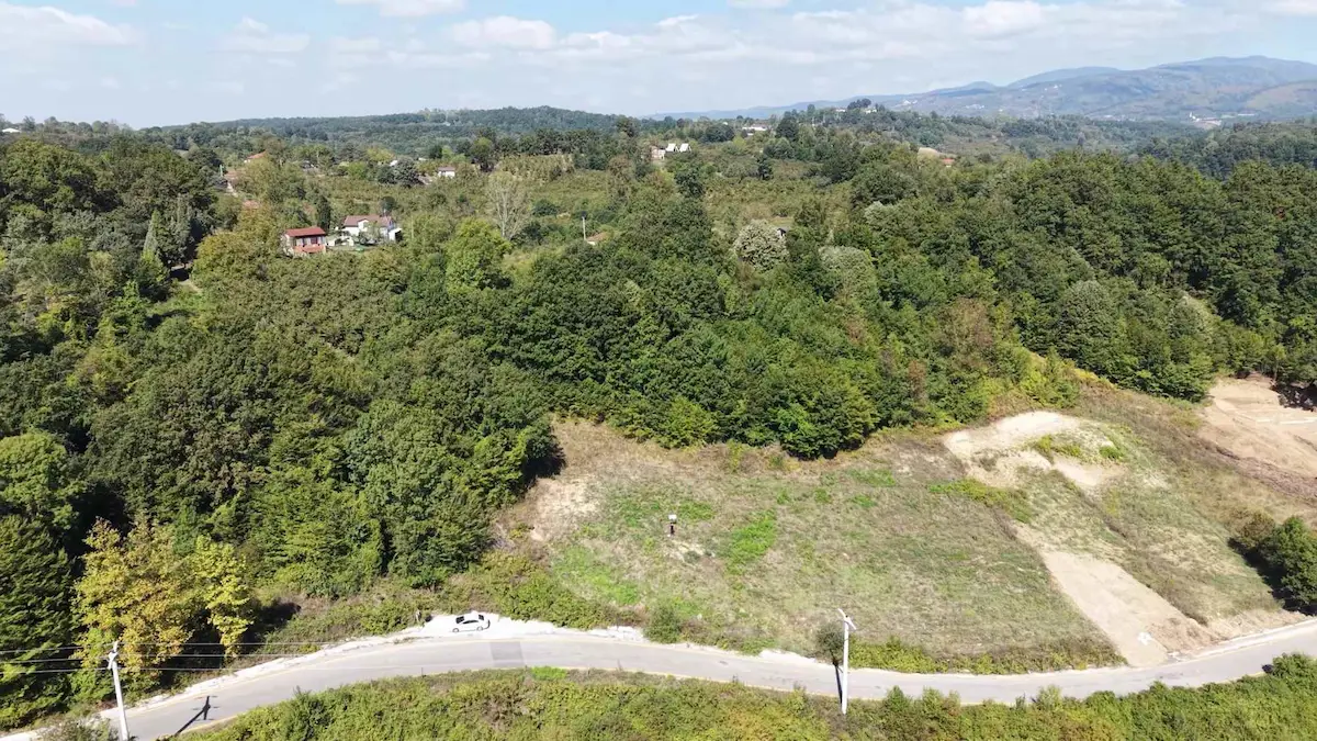 HENDEK KALAYIK MAHALLESİNDE MANZARALI İMARLI 1.115 M2 ARSA