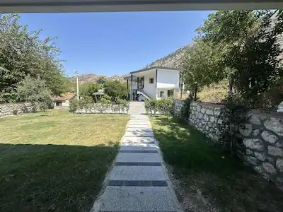 MARMARİS ORHANİYE’DE 120 M² BRÜT 2+1 | YÜKSEK GİRİŞ | 4 CEPHELİ, BALKONLU, BOŞ KİRALIK DAİRE