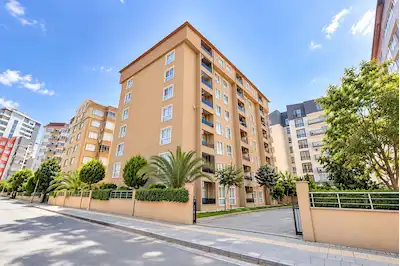 REMAX BEYAZ 23 NİSAN'DA 2+1 SATILIK DAİRE