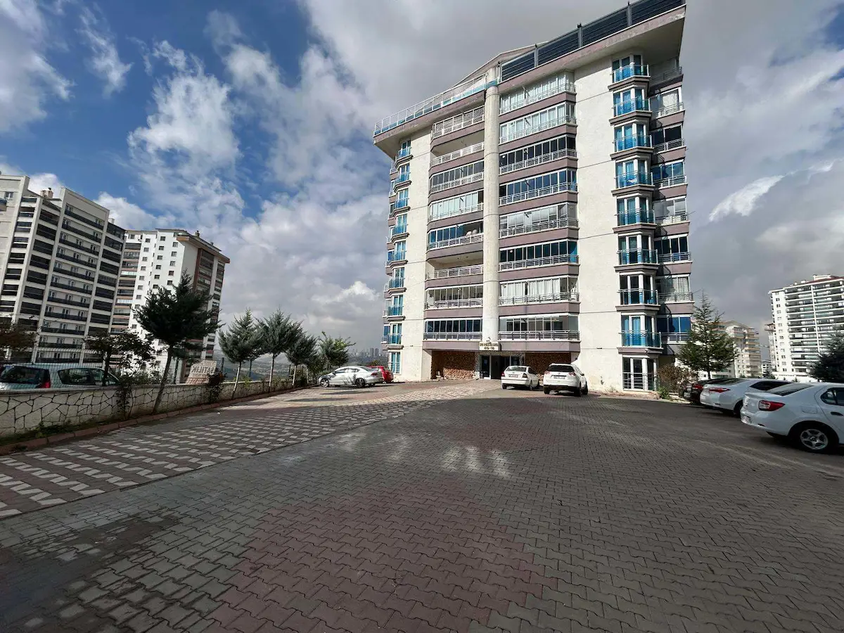 EGE MAHALLESİNDE MUHTEŞEM MANZARALI 3+1 SATILIK DAİRE