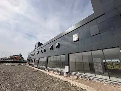 MELEK KUMANLI’DAN KARAKAMIŞ’TA AQUA PARK KARŞISI SATILIK PRESTİJLİ OFİSLER