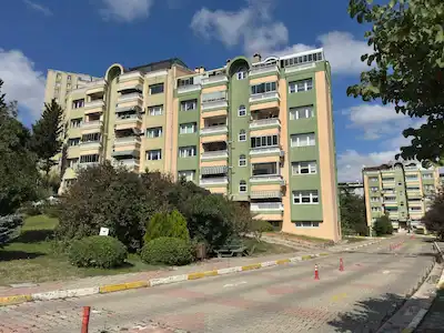 YENİ ESERKENT SİTESİ’NDE DENİZ MANZARALI | HAVUZLU | GENİŞ TERASLI | ÖZEL DEKORASYONLU 4+1 DUBLEKS