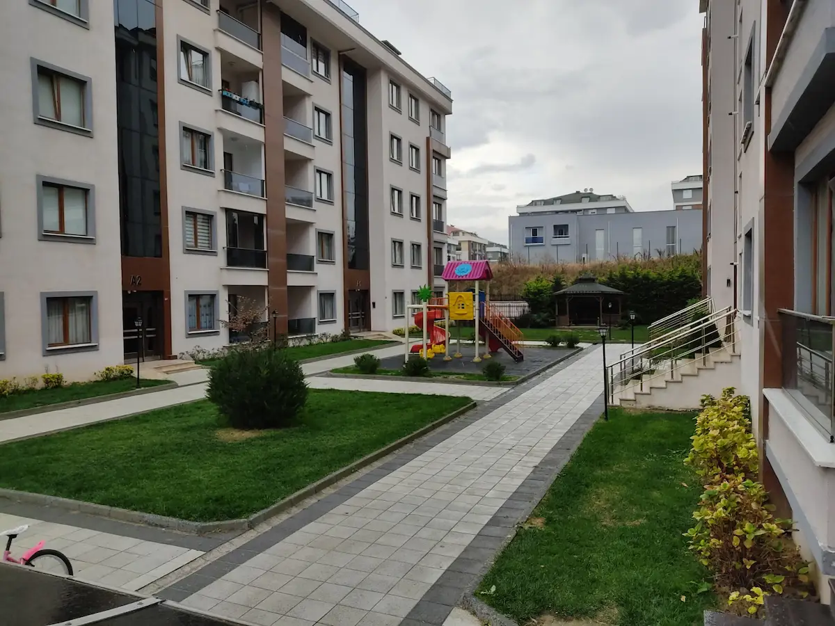 BEYLİKDÜZÜ YÜKSEL KONAKLARI 5+2 SİTE İÇİ SATILIK DUBLEKS DAİRE