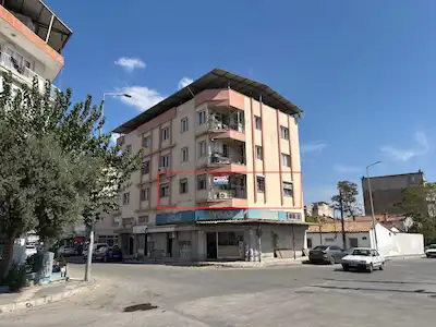 SÖKE’DE MERKEZİ KONUMDA, ÖNÜ AÇIK VE AYDINLIK 3+1 SATILIK DAİRE