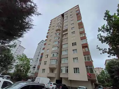 ATAŞEHİR İÇERENKÖY 2. GÜL SİTESİ SATILIK ARAKAT DAİRE,