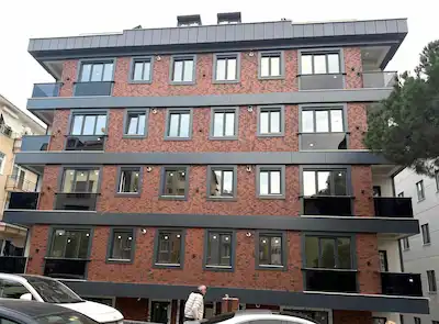 REMAX ENJOY'DAN ALTINTEPEDE BAHÇE TERASLI SATILIK 3+1 DAIRE