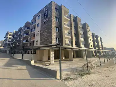 REMAX BEYAZ DUMLUPINAR ORUÇ BULVAR SİTESİNDE KİRALIK 2+1 EŞYALI DAİRE 