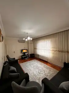 HUZUR EVLERİNDE SİTELİ 2+1 GENİŞ FERAH SATILIK DAİRE