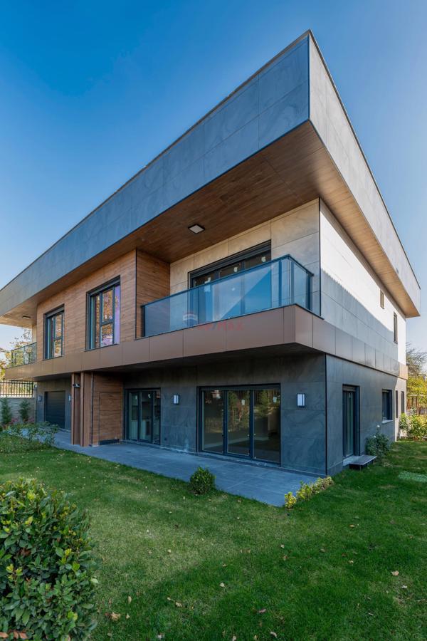 GÜZELCE  MH. DENİZ MANZARALI SATILIK 380 M2  TRİPLEKS 6+2  SIFIR VİLLA