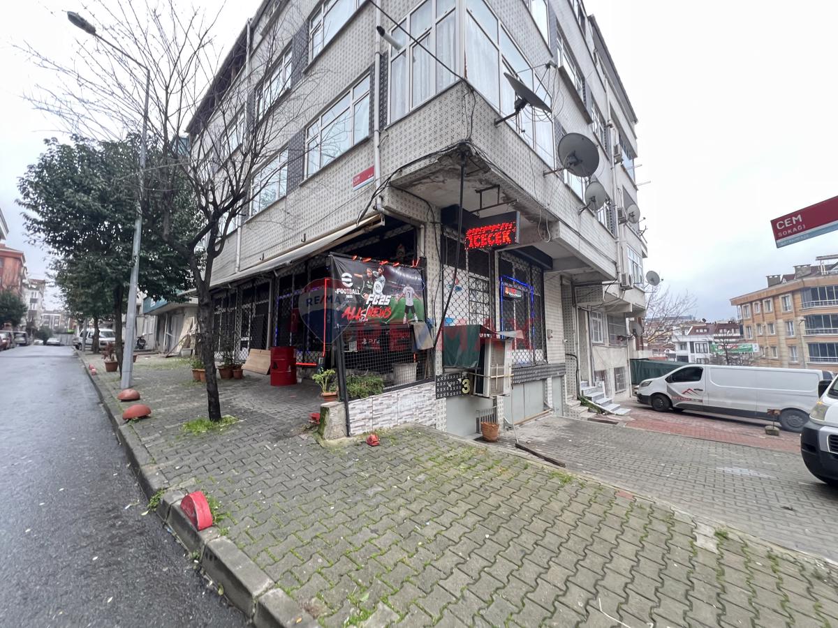 KARTALTEPE'DE, KÖŞE BAŞINDA ALTLI ÜSTLÜ 2 AYRI TAPULU YATIRIMLIK DÜKKAN!