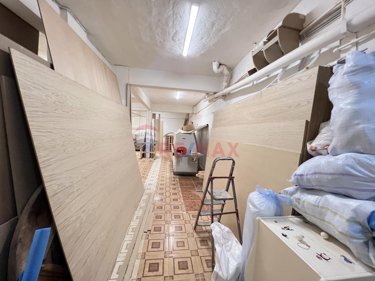 KARTALTEPE'DE, KÖŞE BAŞINDA ALTLI ÜSTLÜ 2 AYRI TAPULU YATIRIMLIK DÜKKAN!