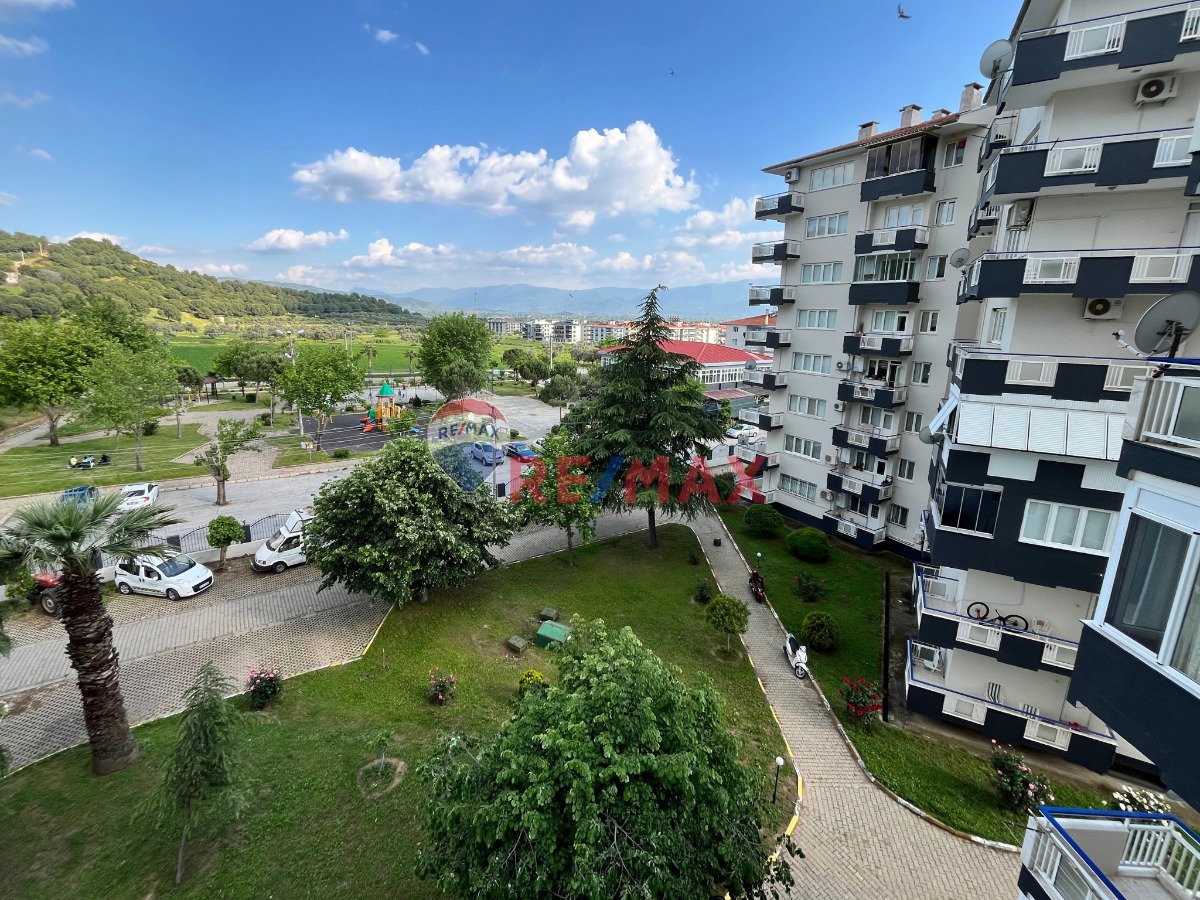 YAYLAKENT SİTESİ'NDE DOĞALGAZLI SATILIK 3+1 ARAKAT LÜX DAİRE