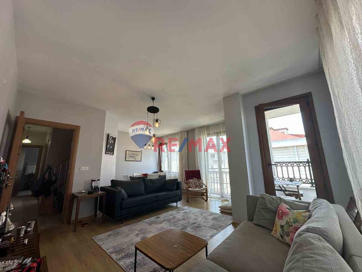 SANCAKTEPE SİTE İÇİNDE 4+1 SATILIK DAİRE /DEĞERLİ CEPHE/GENİŞTİP