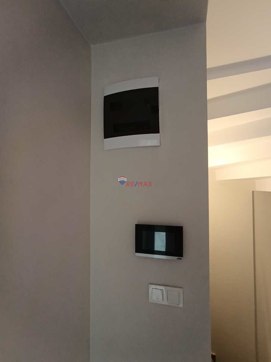 GAZİEMİR BEYAZEVLER MAH.LÜKS-KALİTELİ VİLLA