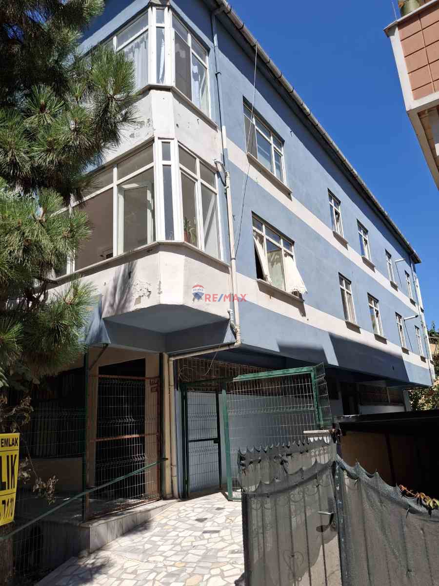 ATAŞEHİR KAYIŞDAĞI KOMPLE SATILIK BİNA