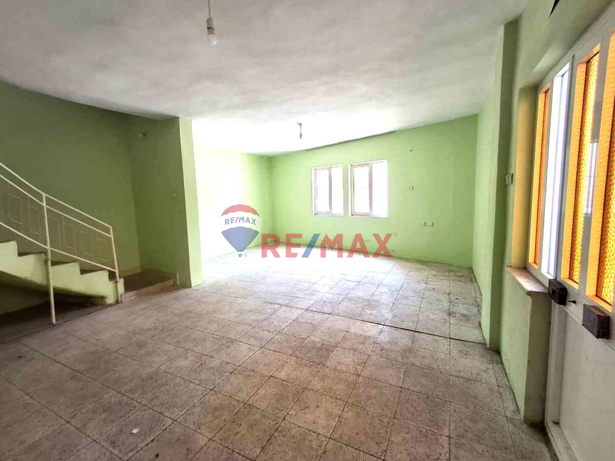 RE/MAX İNCİ'DEN BİGADİÇ MERKEZDE SATILIK 3 KATLI MÜSTAKİL EV 