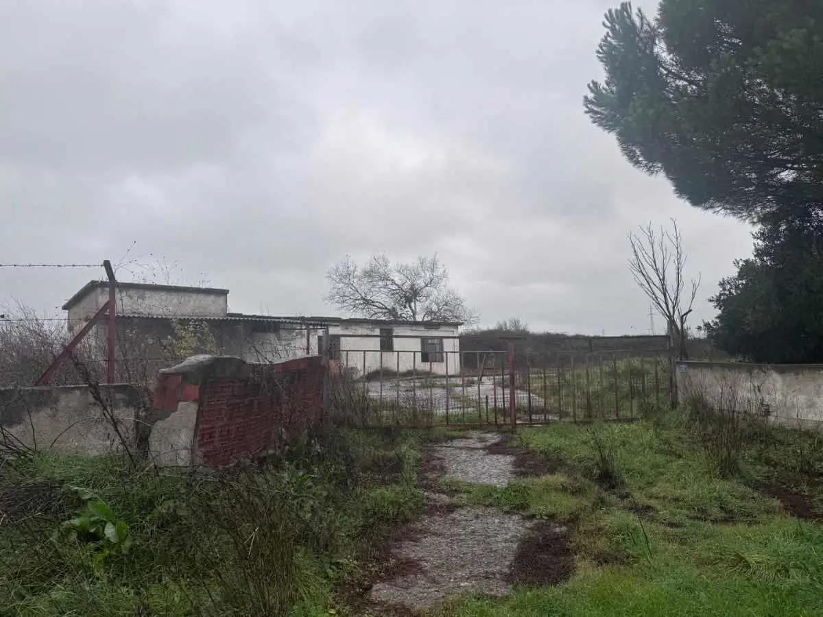 REMAX AREA DAN ÇAYÖNÜ KIRALIK 250 M2 DEPO VE 3442 M2 ARSASI