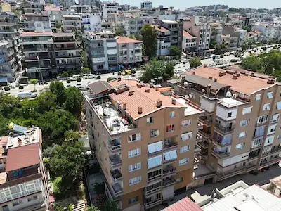 KUŞADASI MERKEZDE FULL DENİZ MANZARALI 3+1 ÇATI DUBLEKS