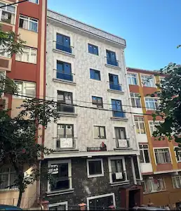 CADDE ÜZERİ YENİ BİNADA FUL EŞYALI 2+1 KİRALIK