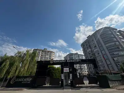 DURUŞEHIR'DE SITE İÇERISINDE GENİŞ 3+1 SATILIK DAIRE