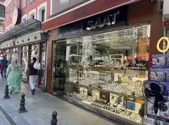 TİCARETİN KALBİ EMİNÖNÜ HAMİDİYE CADDESİ ÜZERİNDE SATILIK DÜKKAN