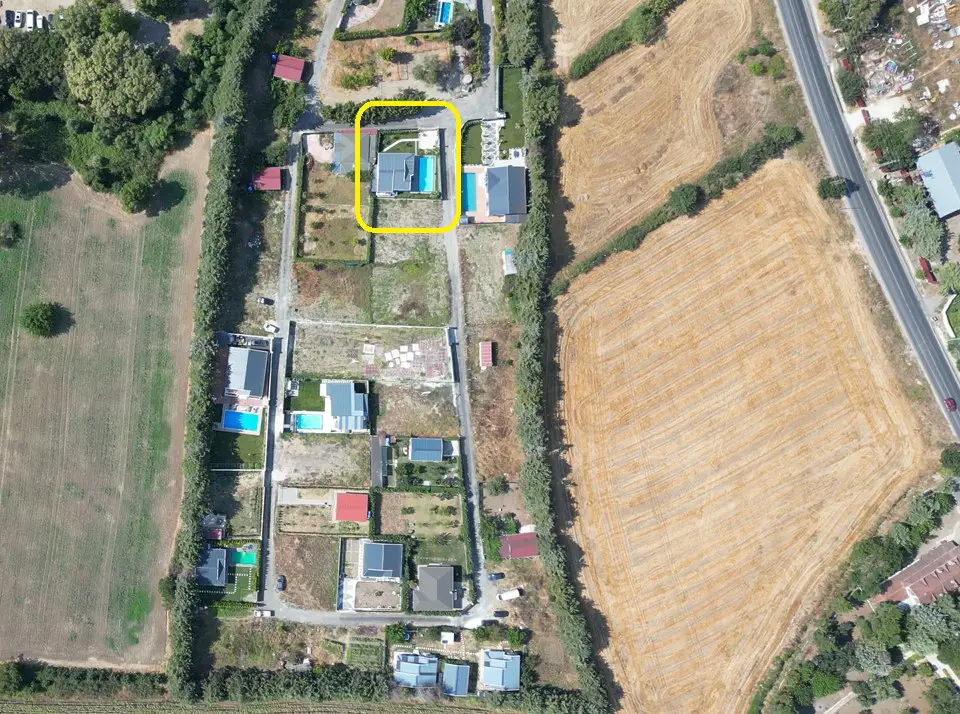 ÇATALCA İNCEĞİZ’DE SİTE İÇİNDE 2+1 YAZLIK / 2 BANYO, BALKON, 2022 YAPIM