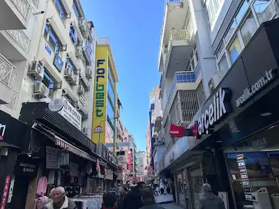 KARŞIYAKA ÇARŞI'DA SATILIK BOŞ OFİS | 20 M² NET | ASANSÖRLÜ 