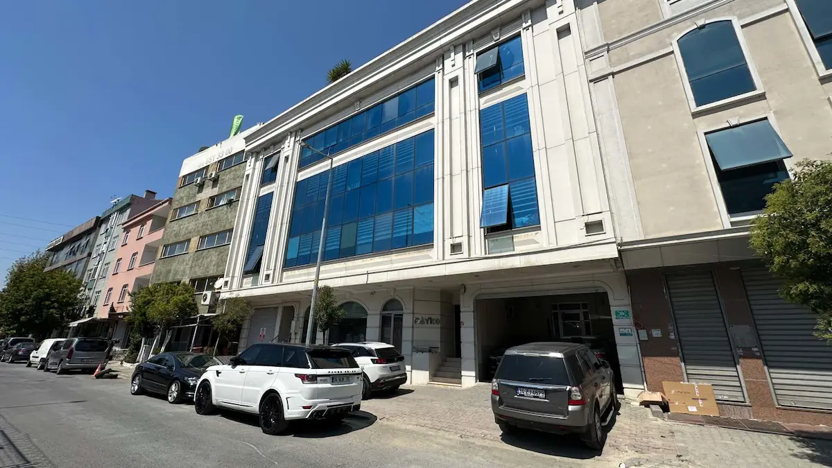 REMAX OLUŞUM'DAN MÜSTAKİL BİNADA DEKORASYONLU HAZIR BÜRO-OFİS