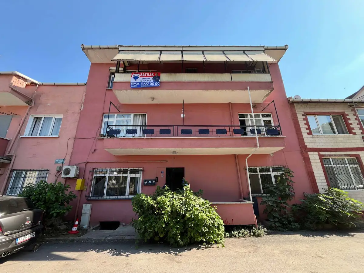 REMAXÇAKRA ÖMER ONAYCI/ DERINCEDE YATIRIMLIK KOMPLE SATILIK BINA