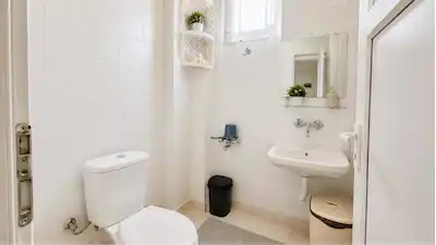 MANAVGAT YAYLA MAHALLESİNDE SATILIK DÜKKAN