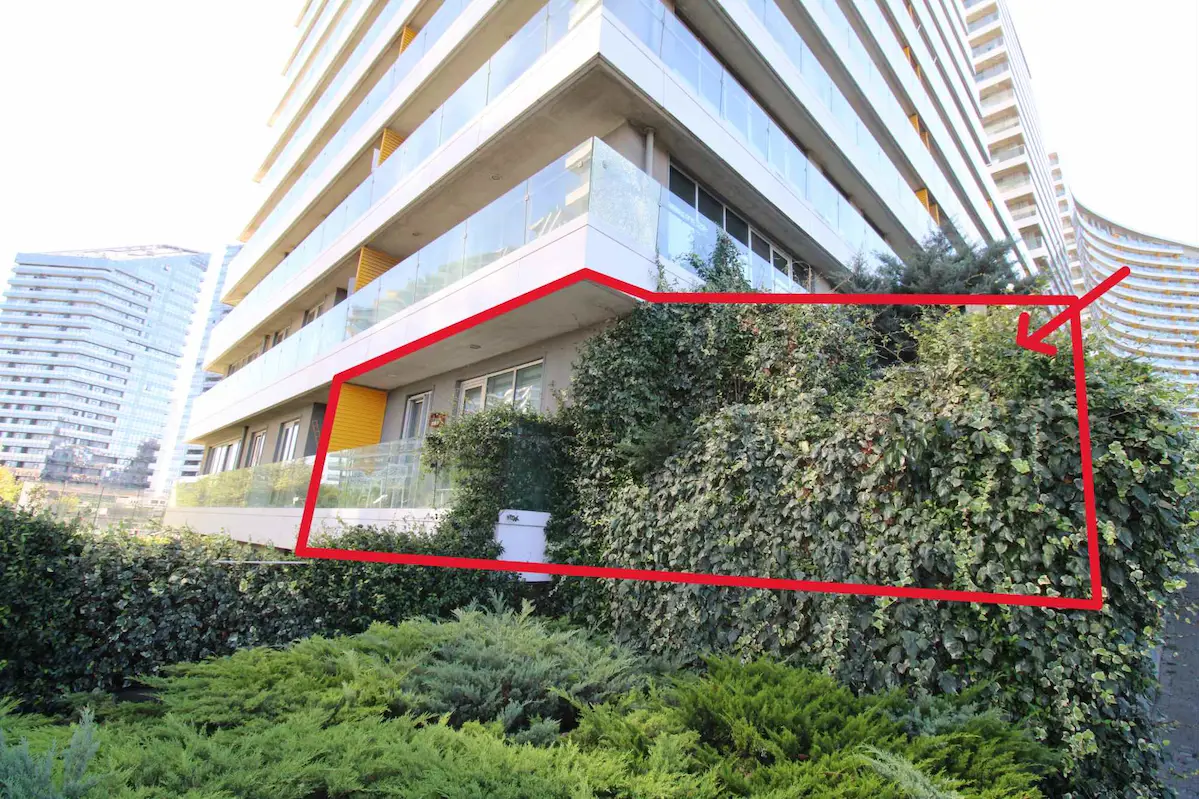 BATIŞEHİR İN EN ŞEREFİYELİ KÖŞE BAHÇELİ PEYZAJ VE ORMAN MANZARALI, MİMARİ DEKORLU DAİRESİ 2