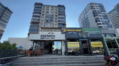 REMAX ÖZGÜR'DEN DEVREN OSMANGAZİ DE FIRSAT CAFE