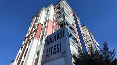 KARŞIYAKA GALAKSİ SİTESİ’NDE FULL EŞYALI KİRALIK 3+1