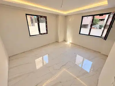 SULTAN ORHAN MAHALLESİ’NDE MİLLET BAHÇESİ YAKININDA 2+1 FERAH BAHÇE KATI